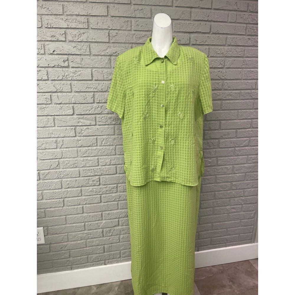 Plaza Collection Women's Short Sleeve Green Textured Embroidered Dress /Jacket S